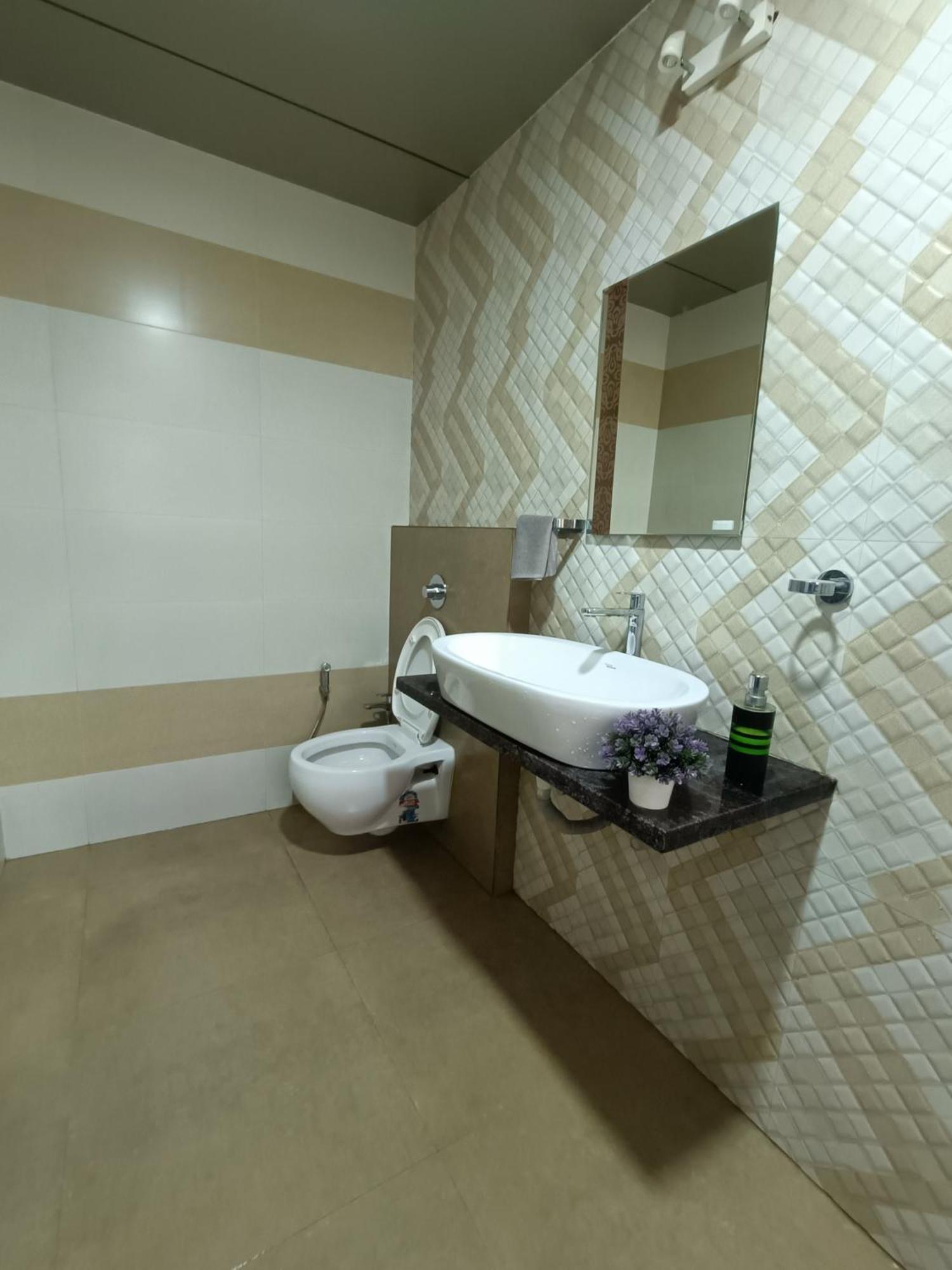 Rain Mist 4Bhk Luxury Villa With Private Pool Лонавла Екстер'єр фото